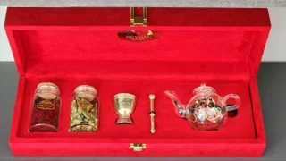 پک هدیه سرخ فام